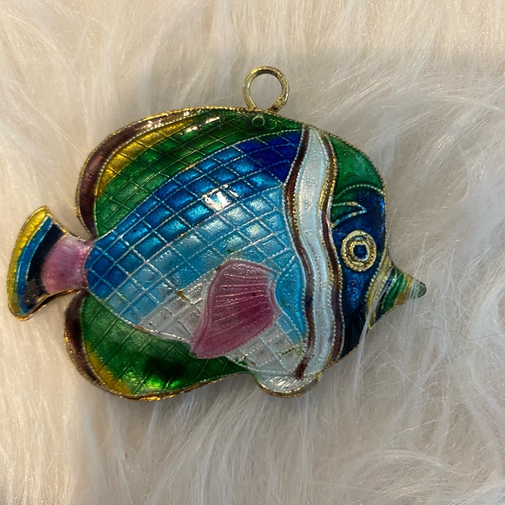 Multi-Color Angle Fish Pendant. Tote P7 - Picture 2 of 4